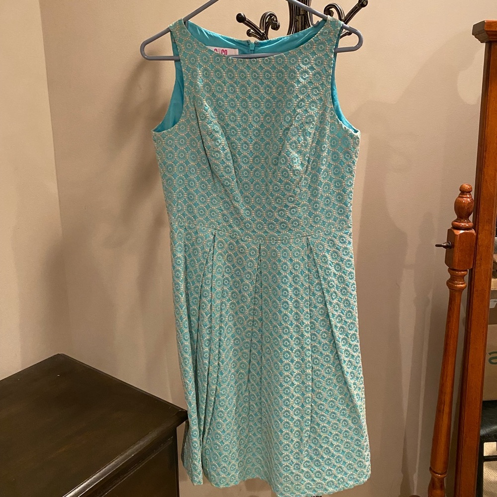 Blue Patterned Sleeveless Dress with Pleats